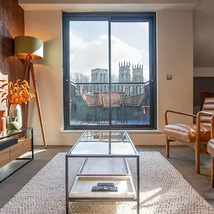  Apartment The Quadrant - The Garret